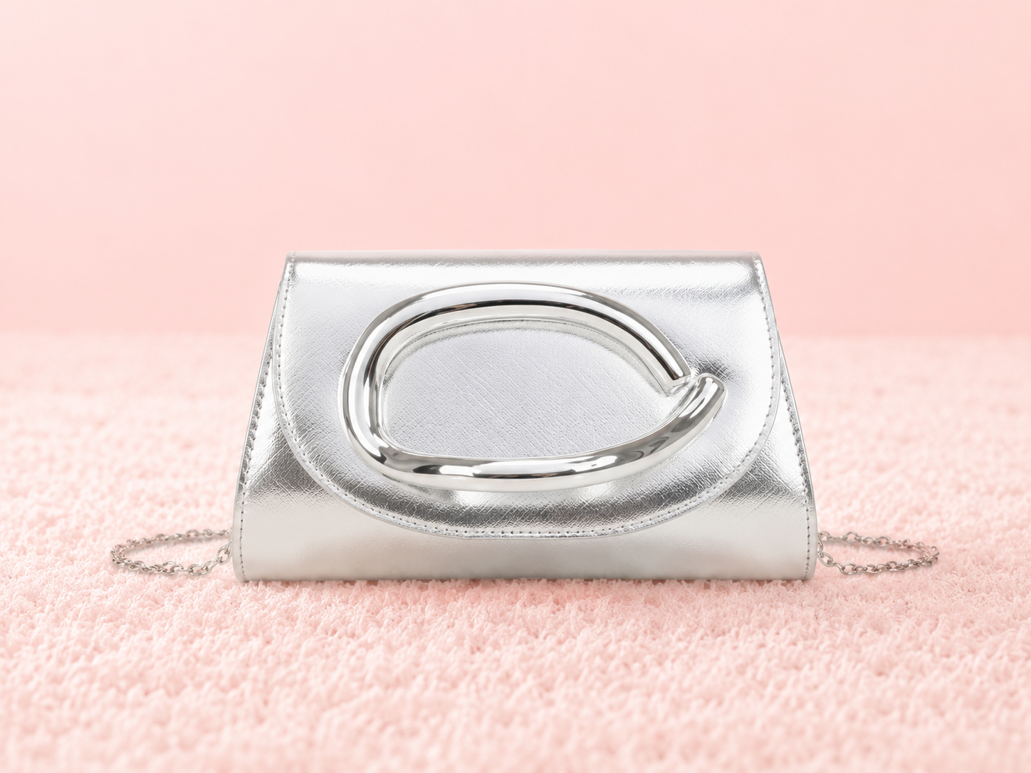 Trapezoid clutch